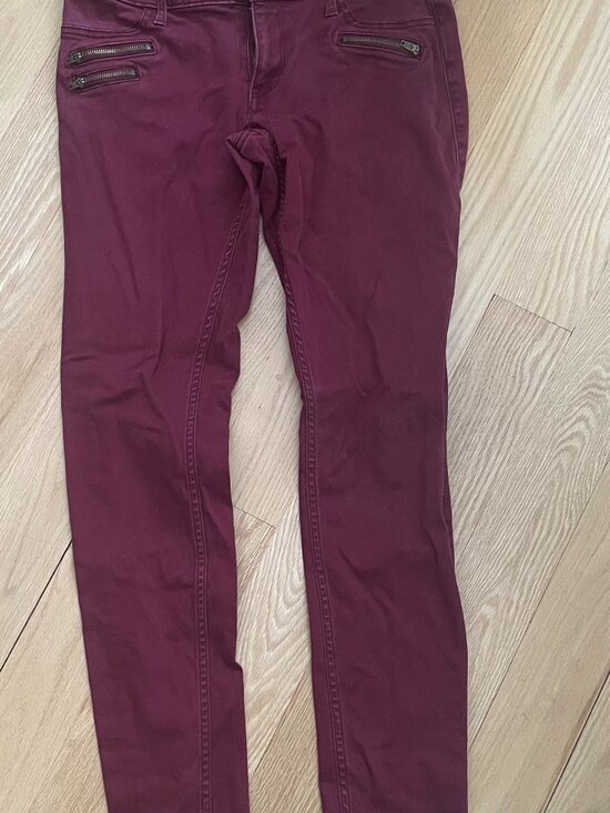 Hollister - Burgundy Skinny Jeans - Picture 1 of 2